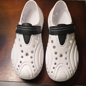 Dawgs White and Black Spirit Golf Shoe